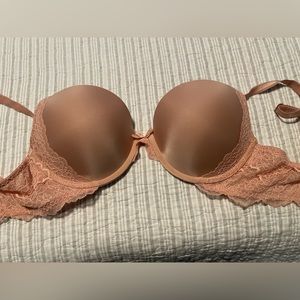 Almost New Victoria’s Secret Dream Angels 36C Nude Push-up Bra!